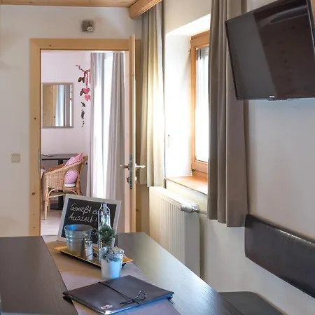 Seppaler Guest house *